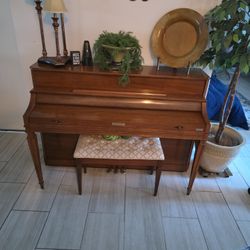 Baldwin Piano