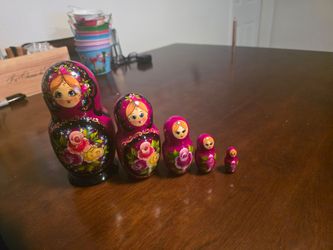Beautiful hand painted Russian nesting dolls!