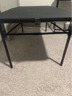 Black foldable table 4’ x 2’ Adjustable height