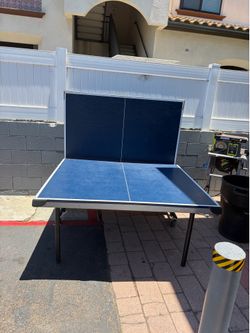 Ping pong table