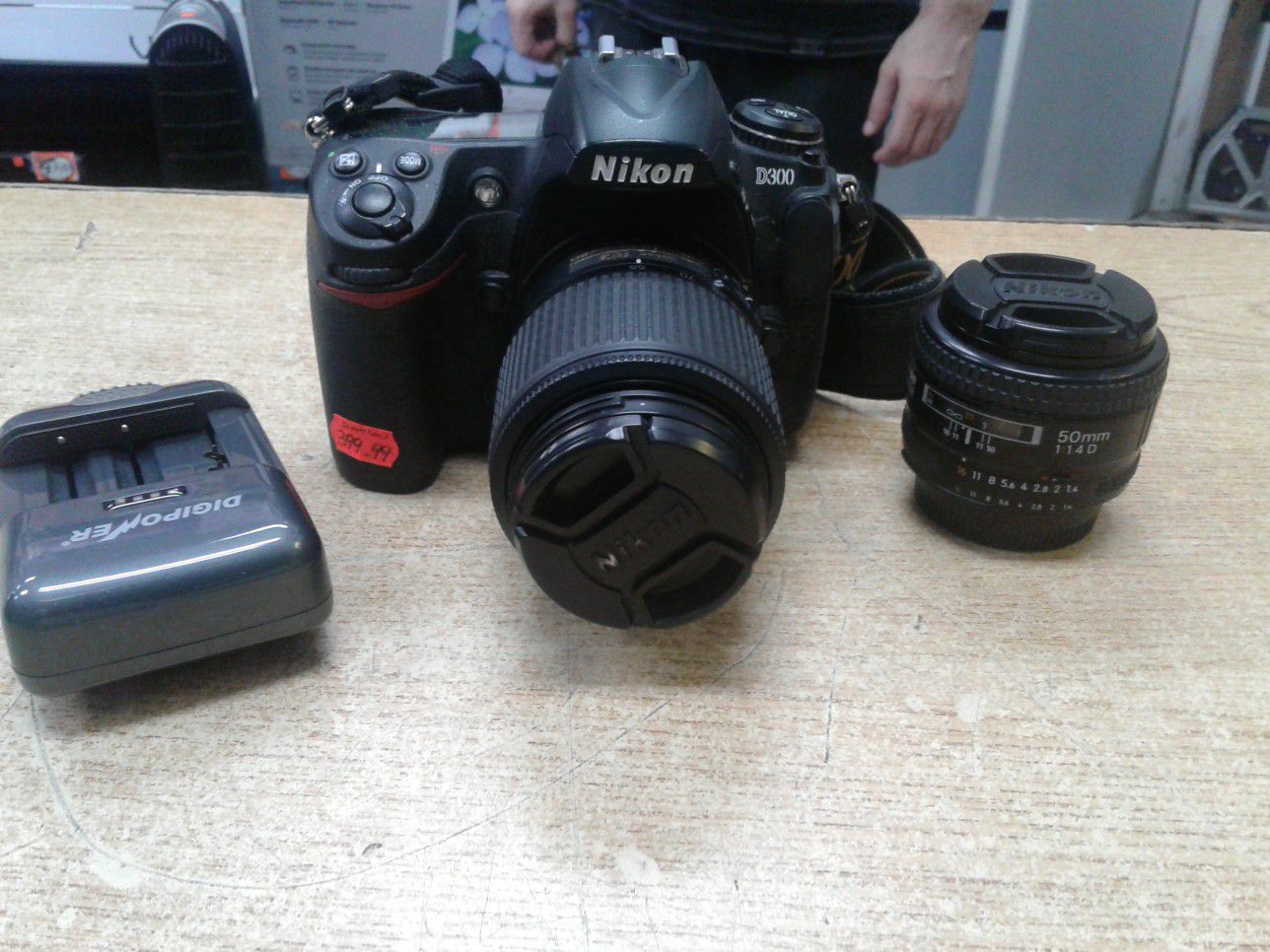 Nikon D300 12.3MP Digital SLR Camera w/ Lens
