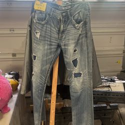 Buckle Men’s Jeans