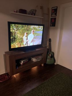 Flat Screen Tv 65”