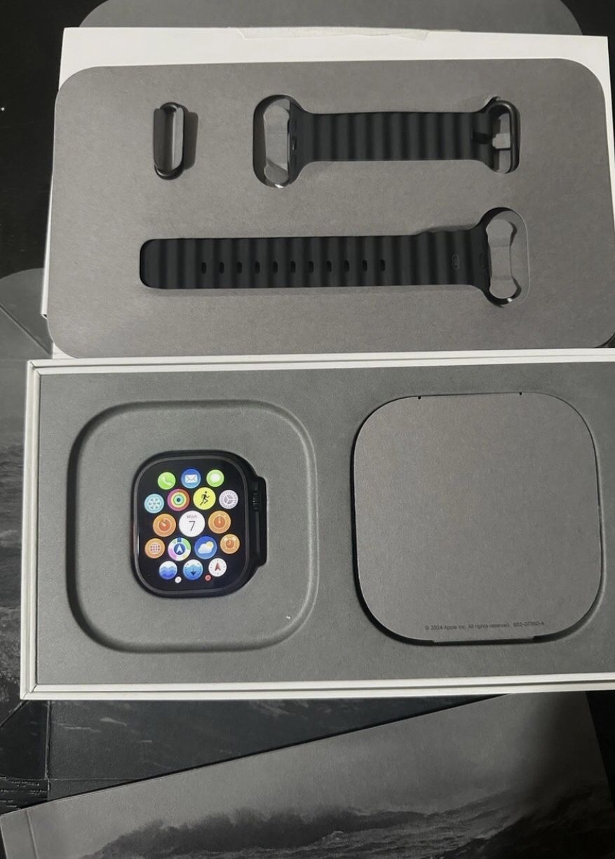 Apple Watch Ultra 2 49mm Titanium Black