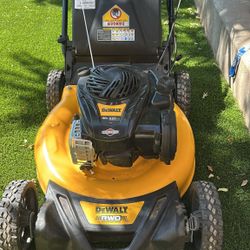 Dewalt Lawn Mower Self Propelled 150cc 6.25 FT RWD