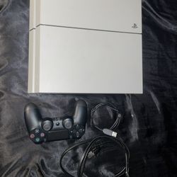 PlayStation 4 White & Headphone And Controller
