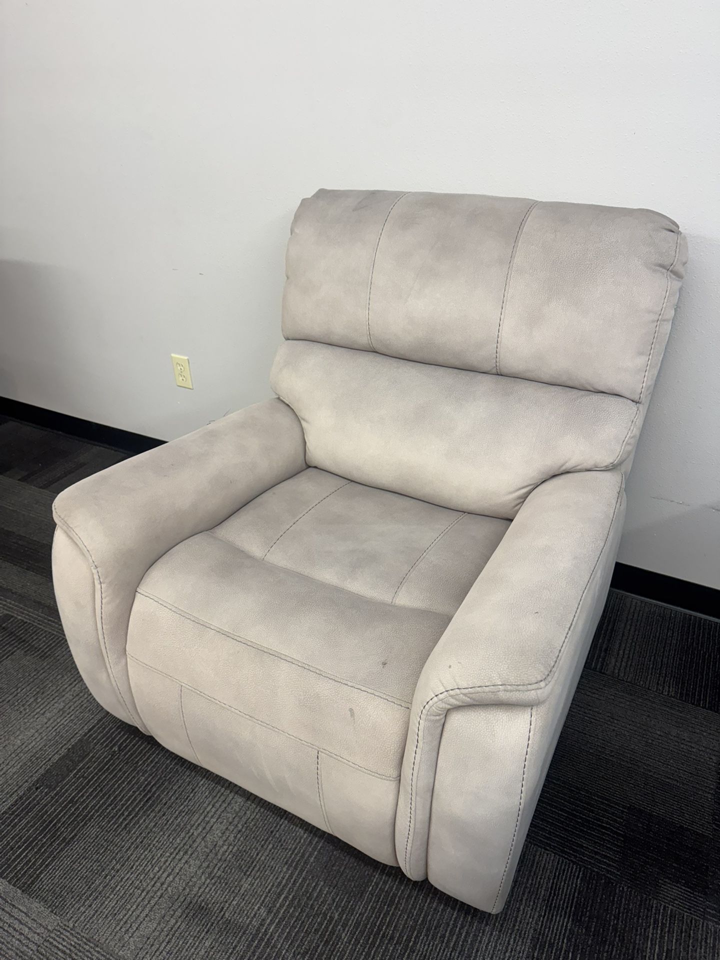 True Innovations Hayden Manual Rocker Recliner