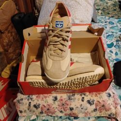 Adidas Shoes Men's Size 11.5