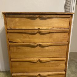 Dresser  Antique 