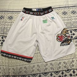 Pre owned Adidas Memphis Grizzlies Shorts for Men