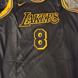Kobe Bryant Lakers Jersey $45 Ea Large 2XL Firm On Price 