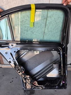 Complete Mercedes Benz C300 Rear Left Door