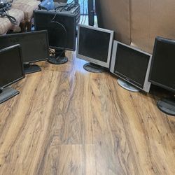 Assorted LCD Computer Monitors From Dell Polaroid NEC