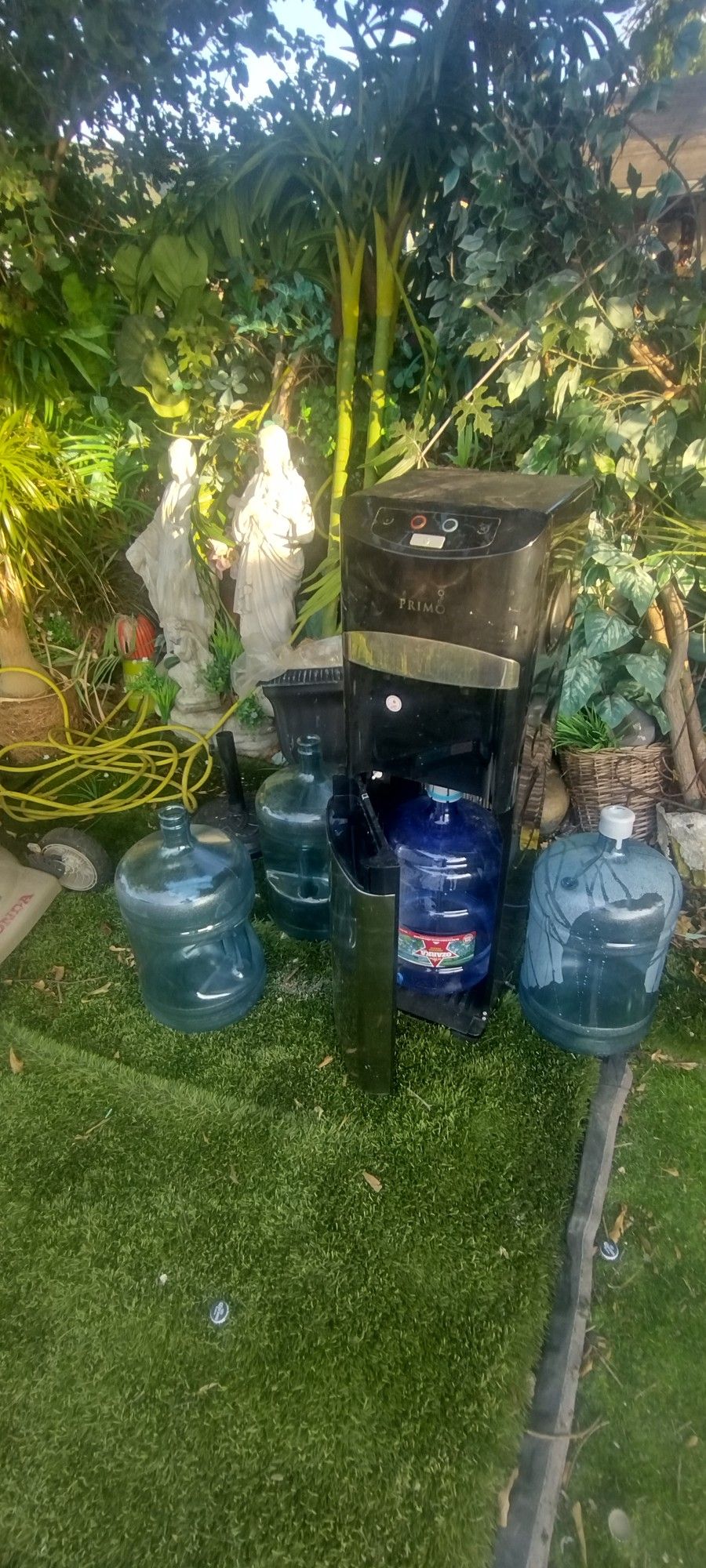 Dispensador De Agua Fría Y Caliente Incluye 4 Garrafones Plasticos