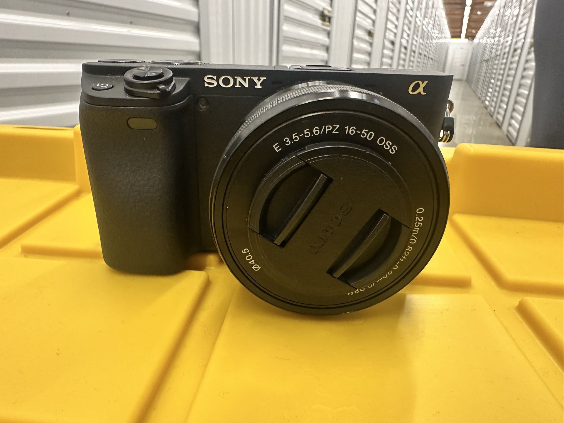Sony A6400 Camera + Accesories