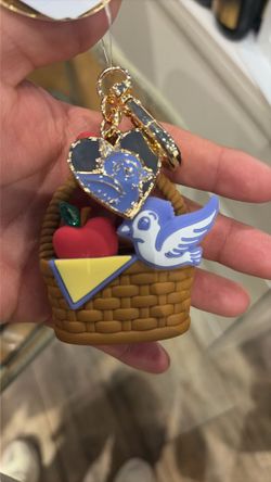 Snow White Pocket Bac