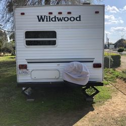 2006 T22 Wildwood Travel Trailer