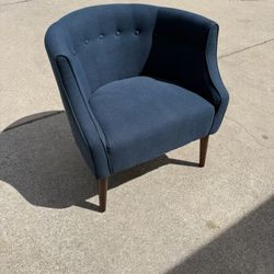 Club Chair With Button Tufting