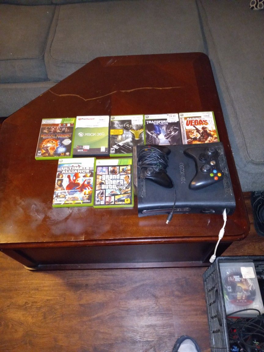 Xbox 360 ,Games And Two Controllers