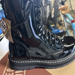Women’s avenger working boots !!