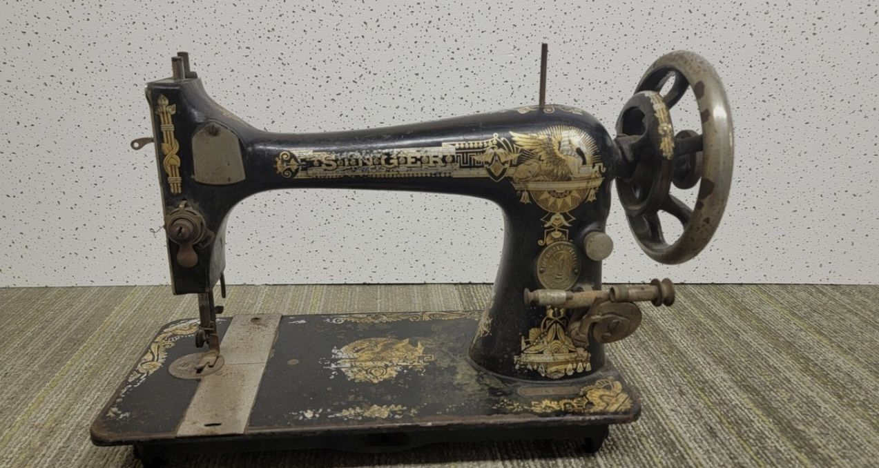 Singer Egyptian Sphink Sewing Machine