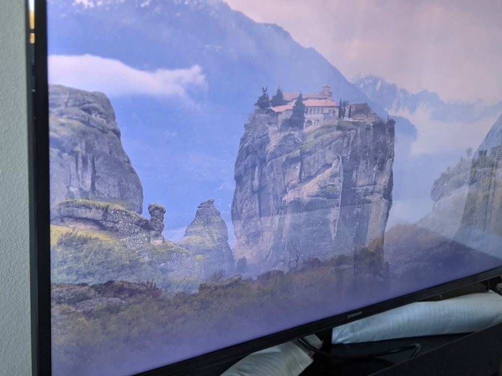 Samsung 40' 4K UHD Smart TV Plus Fire TV 4K And Chromecast For Sale