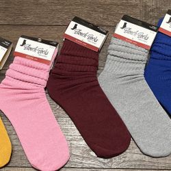 Woman’s SLOUCH SOCKS (9-11)