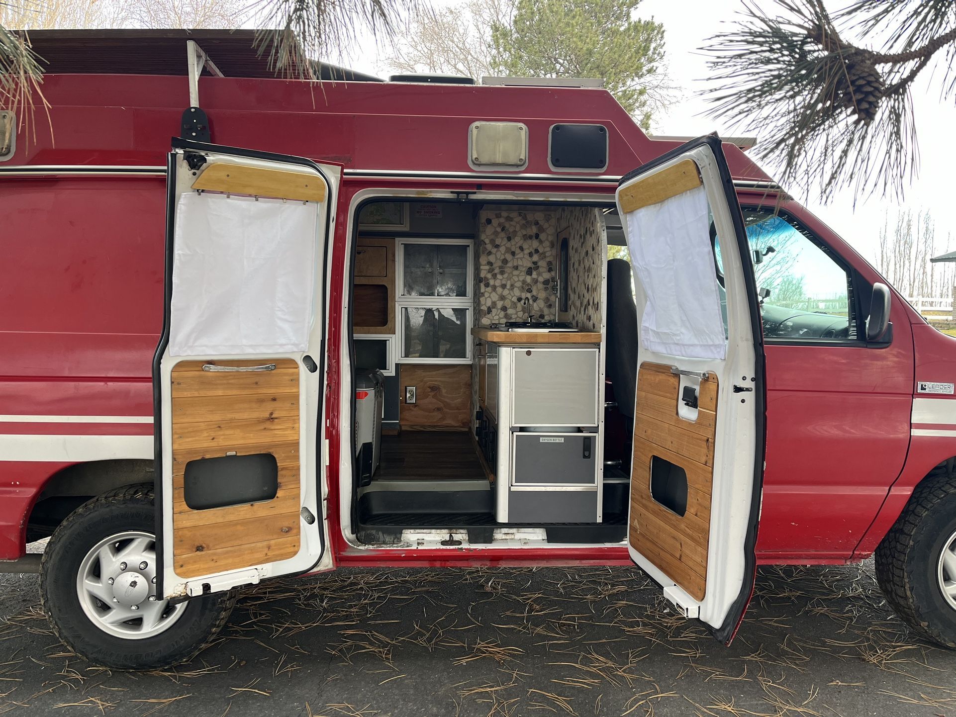 1998 Ford E350