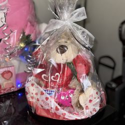 ❤️ Adorable Valentine’s Teddy Gift ❤️