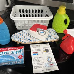 Melissa and Doug, laundry basket playset