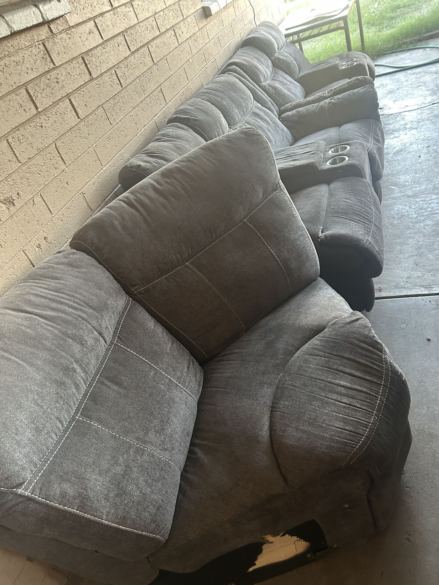 Sectionals Couches 
