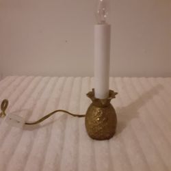 Vintage Brass Mini Pineapple Lamp Night Light

8" Tall