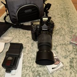 Nikon D3000 Camera