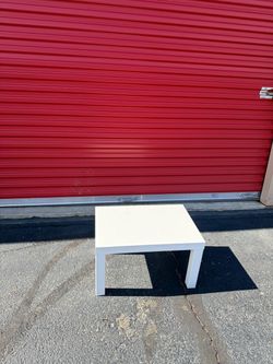 White coffee table- Great condition!