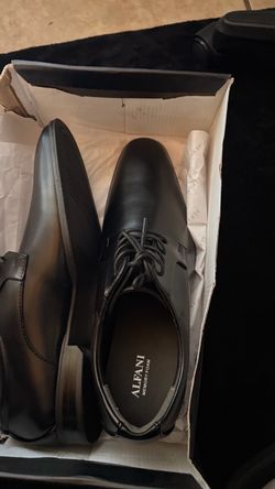 Men’s dress shoes