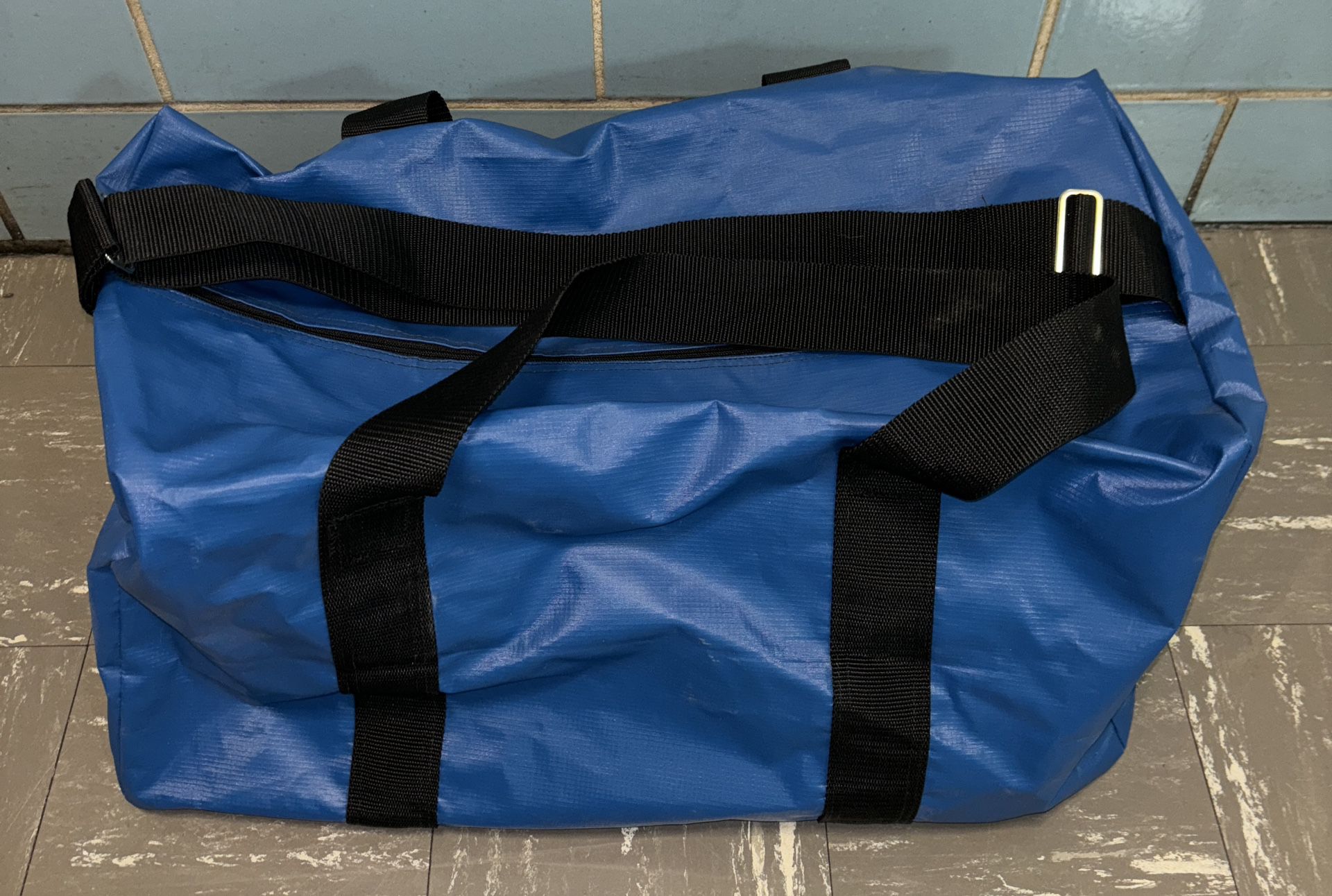 Blue Waterproof Duffel Bag 22x12x12 inches Food Delivery Uber Grub Hub Seamless Moped Scooter