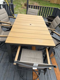 Outdoor Dining Table W/ 6 Chairs