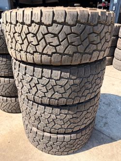 35x12.50r20 Toyo tires en Excelentes Condiciones de Vida las 4