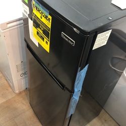 Magic Chef Mini Fridge Hmdr450be 0KBK