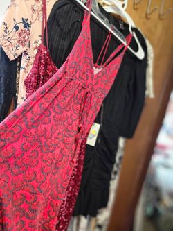 Women's dresser