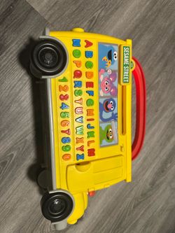 Elmo’s Learning Schoolbus