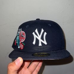 New York Yankees cap  7 1/8