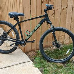 Mongoose spire mountain bike sale