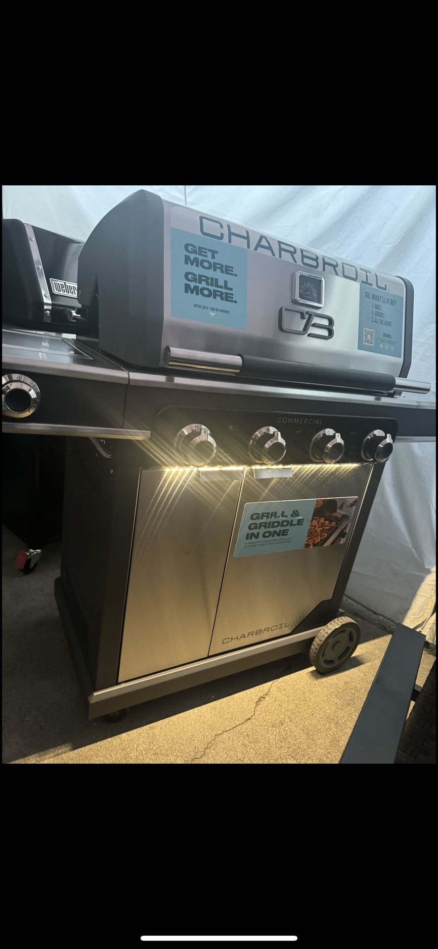 Charbroil Commercial Series 4-Burner Grill and Griddle Combo