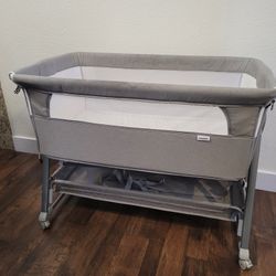 Cowiewie bassinet 