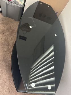 Entertainment Table In Good Condition Just Need To Free Up Space In My Home
