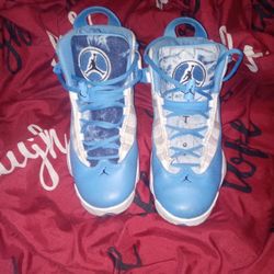Air Jordan Nike Size 7    2 Pairs 45 Dollars