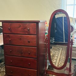 Dresser And Mirror Set 