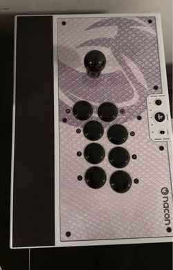 Nacon - Daija Arcade Stick for PlayStation and PC - White