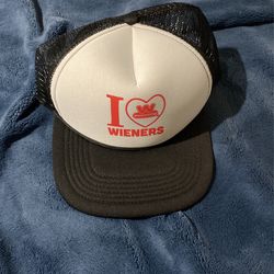 Wienerschnitzel Hat